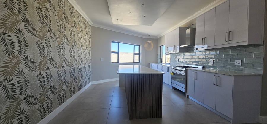 5 Bedroom Property for Sale in Myburgh Park Western Cape